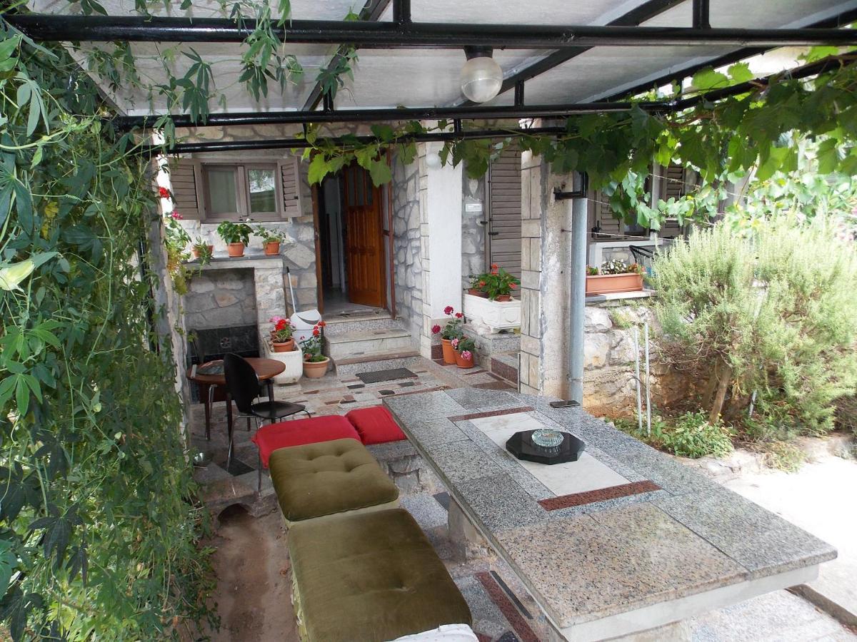 Apartments Miro Kornić Extérieur photo
