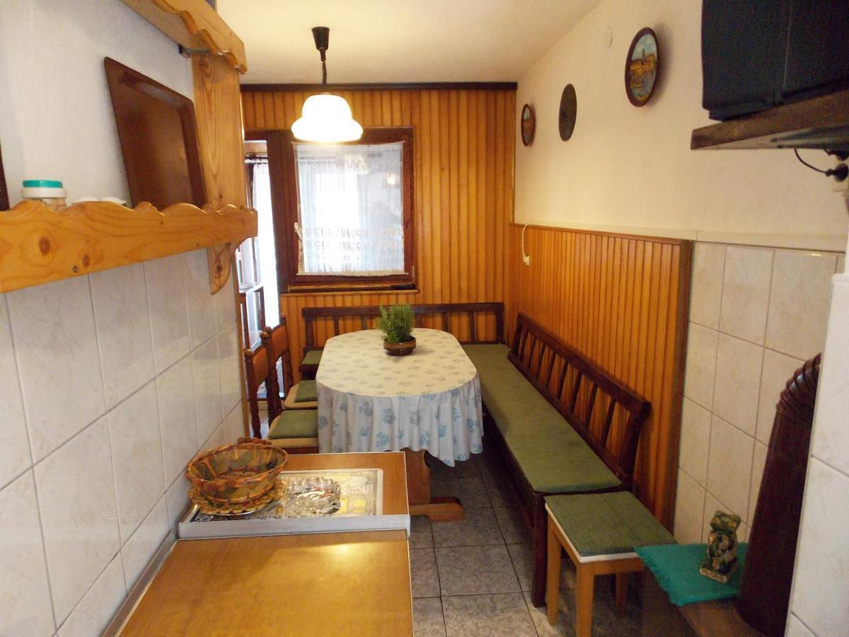 Apartments Miro Kornić Extérieur photo