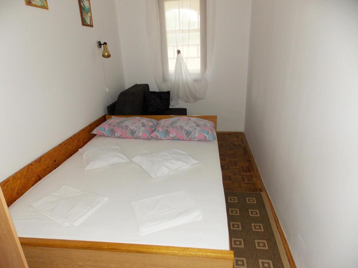 Apartments Miro Kornić Extérieur photo