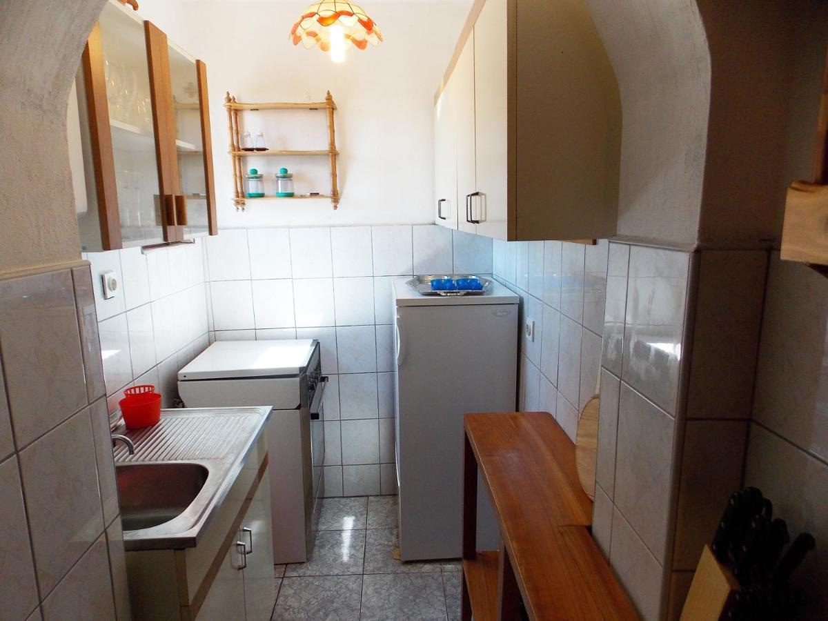 Apartments Miro Kornić Extérieur photo